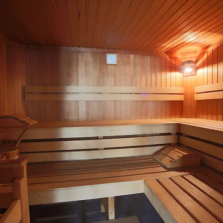 Aktivhotel Weisser Hirsch 4*