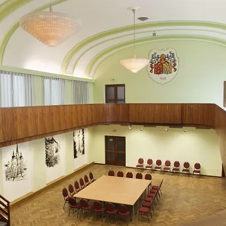 Отель Aktivhotel Weisser Hirsch 4*