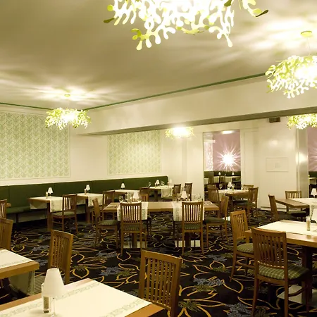 Aktivhotel Weisser Hirsch Отель 4*