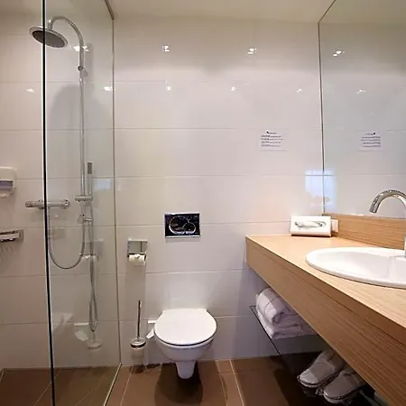 Aktivhotel Weisser Hirsch מלון 4*
