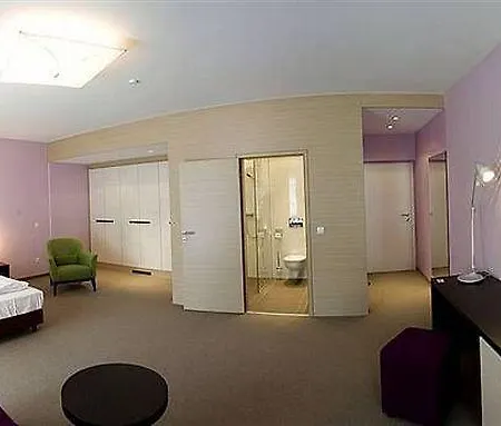 Aktivhotel Weisser Hirsch 4*