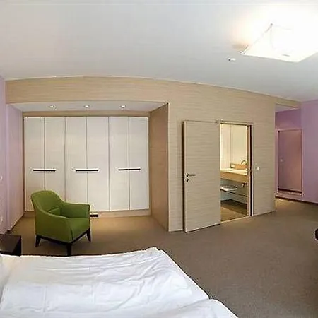 Aktivhotel Weisser Hirsch Hotel 4*