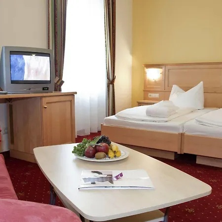 Aktivhotel Weisser Hirsch Отель