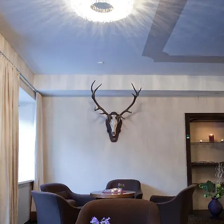 Aktivhotel Weisser Hirsch Hotel 4*