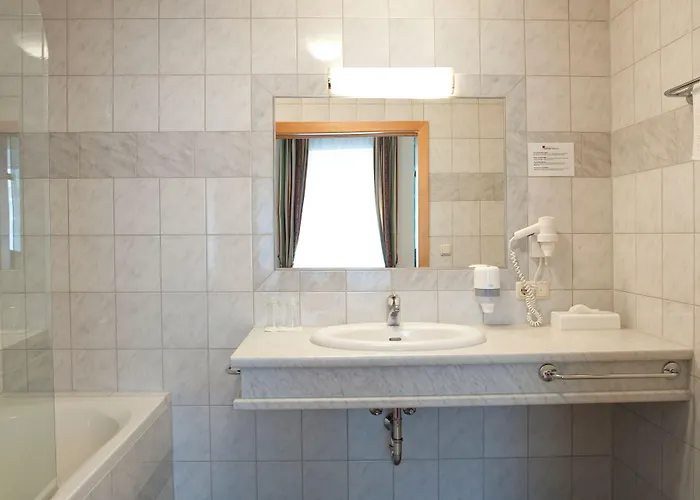 Aktivhotel Weisser Hirsch Szálloda Mariazell