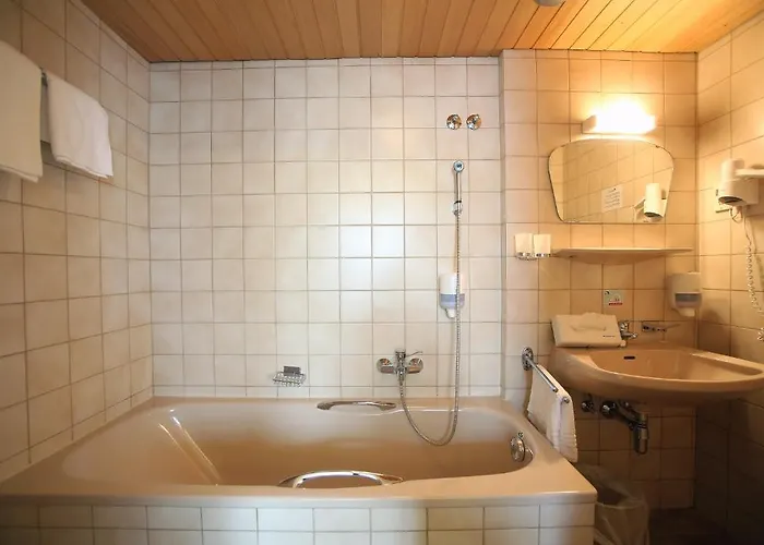 Szálloda Aktivhotel Weisser Hirsch Mariazell