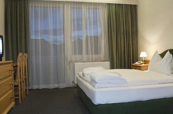 Szálloda Aktivhotel Weisser Hirsch Mariazell